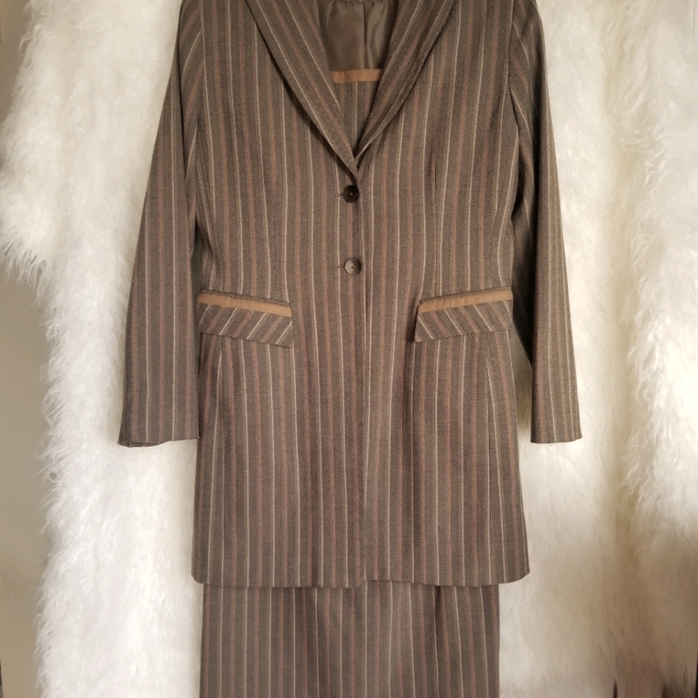 Women's  Thee Piece Business Suit